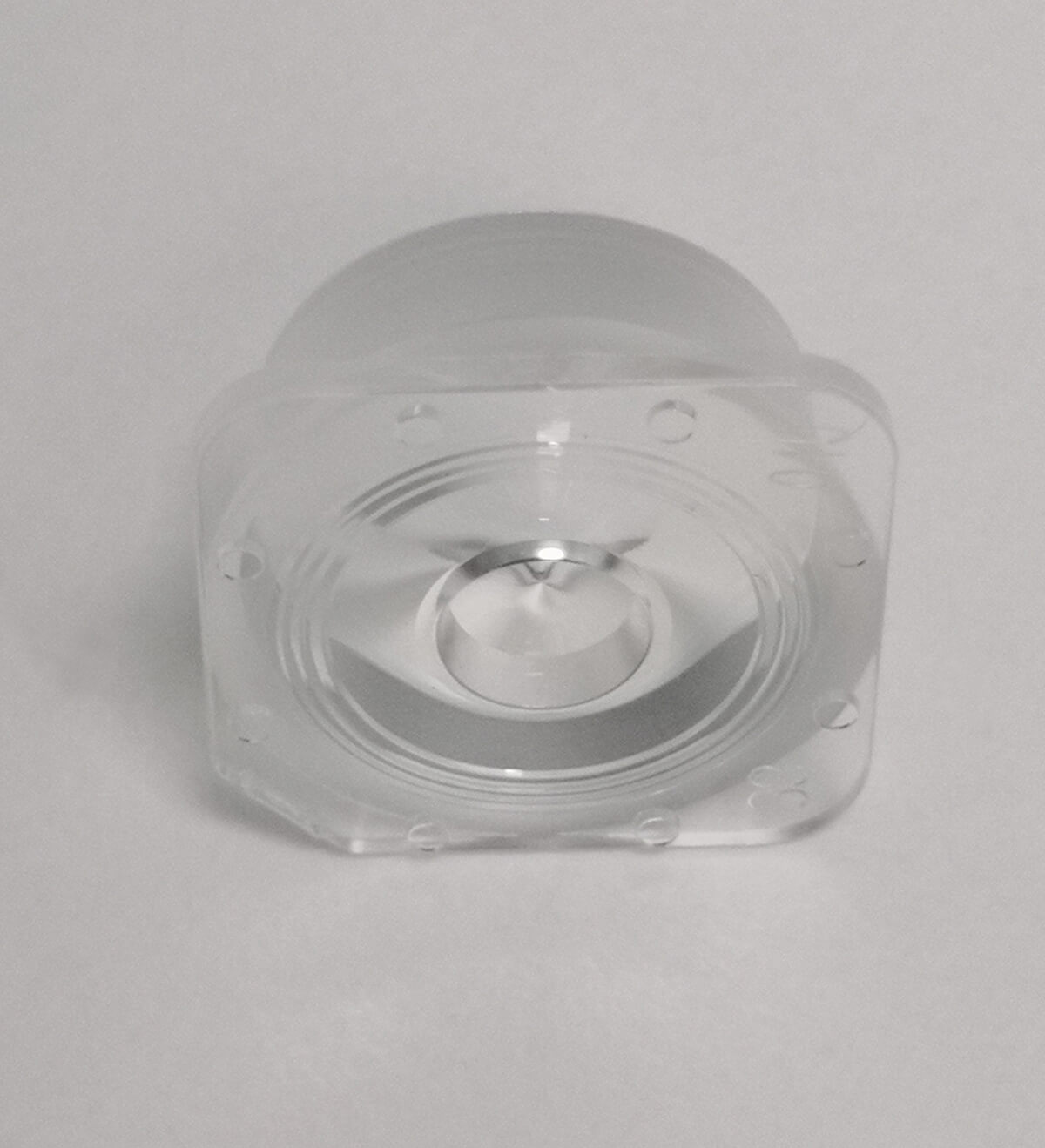 Optical Lens Defect Inspection with Controlled Machine Vision Lighting sample imaging result