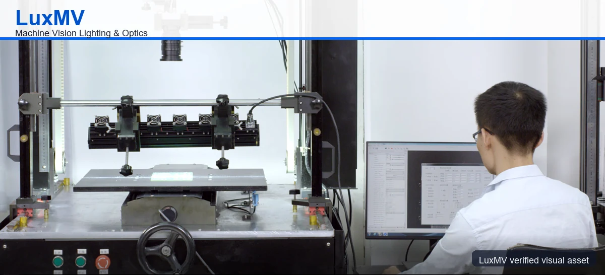Spectroscopic lighting test bench